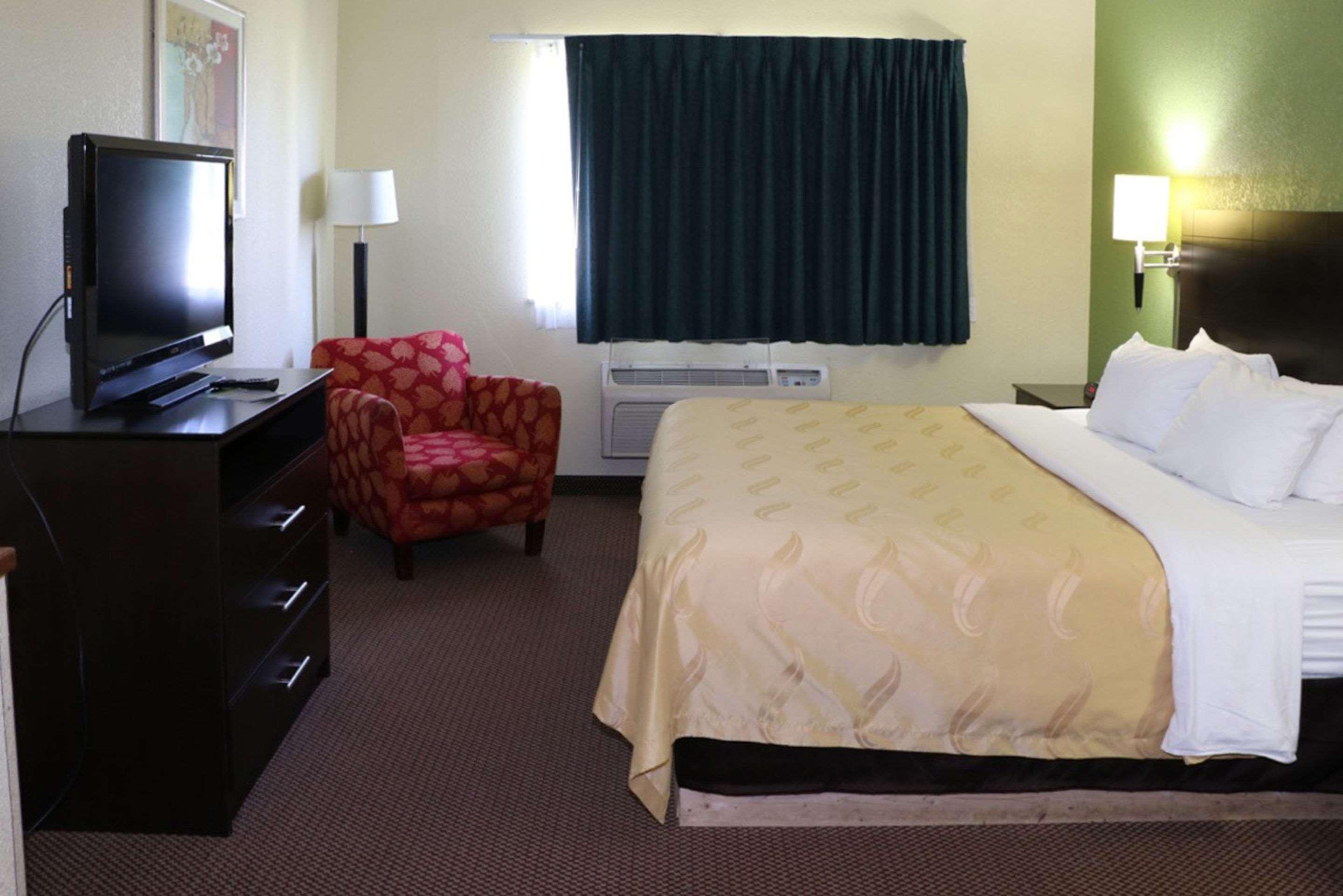 Quality Inn East Evansville Eksteriør bilde
