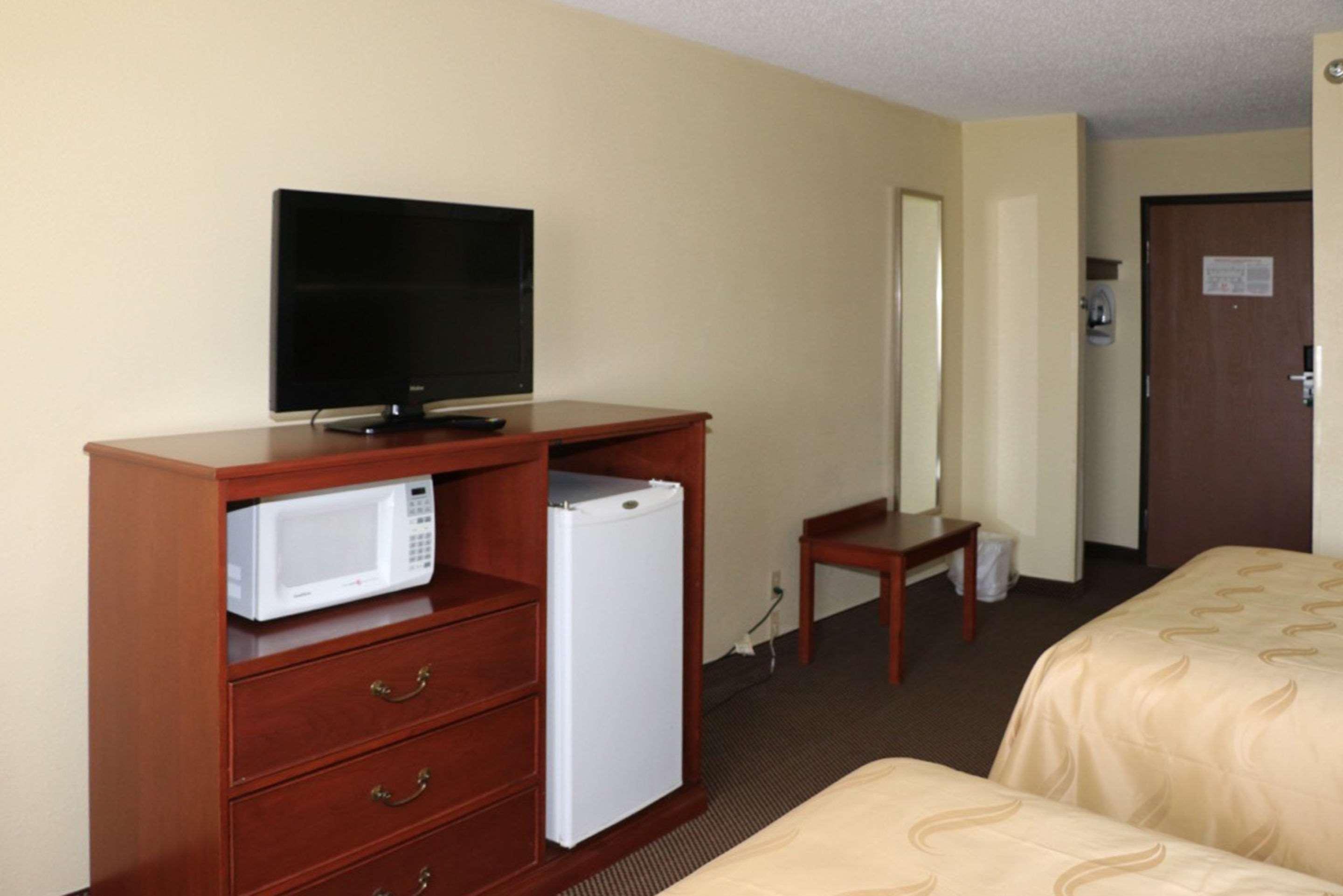 Quality Inn East Evansville Eksteriør bilde