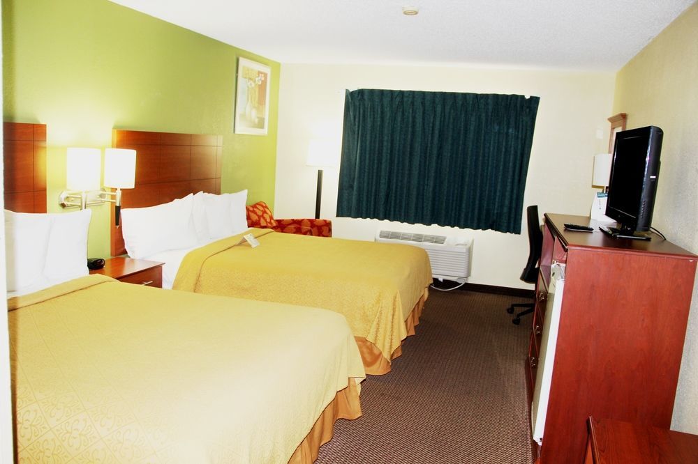 Quality Inn East Evansville Eksteriør bilde