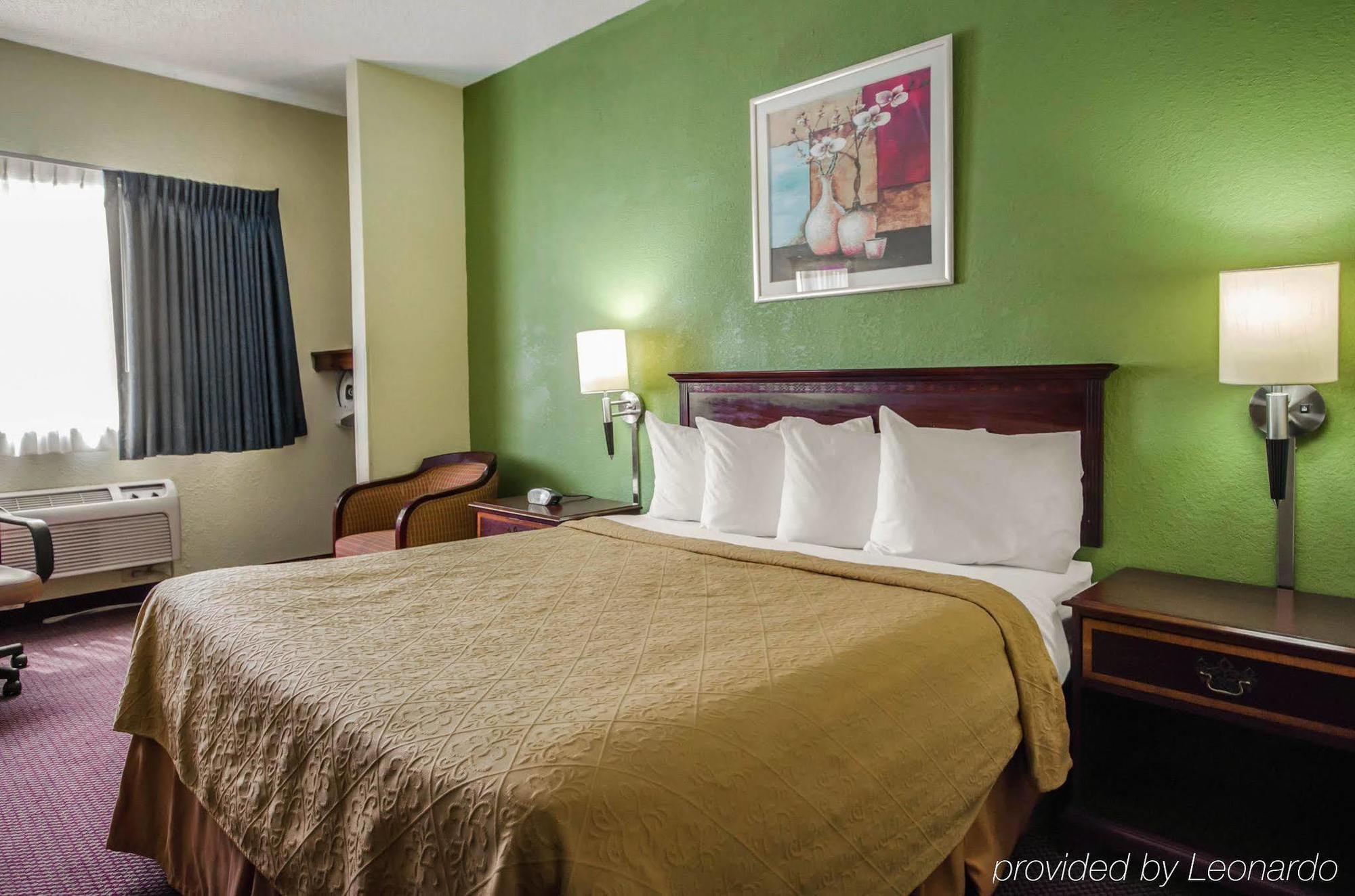 Quality Inn East Evansville Eksteriør bilde