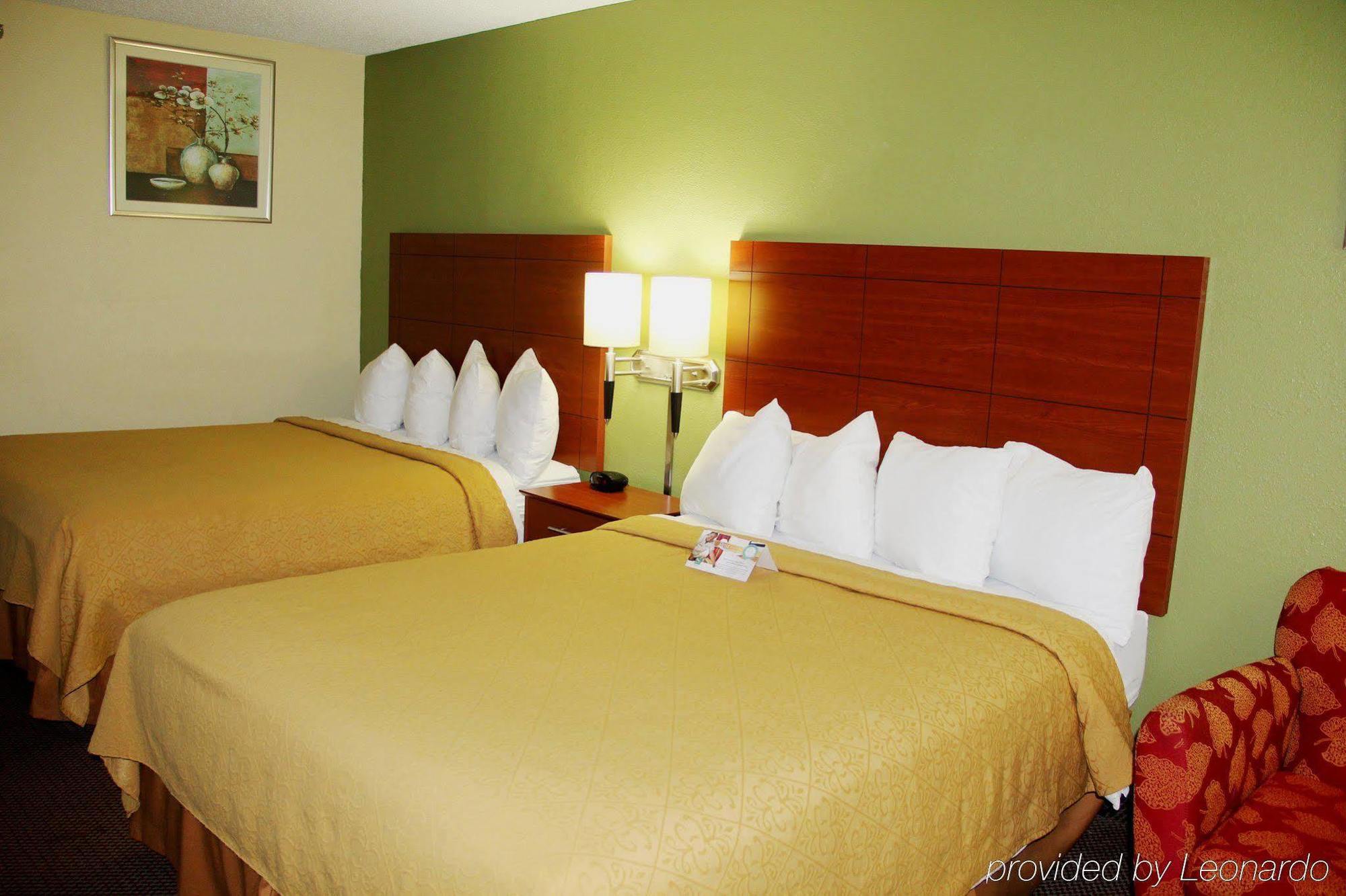 Quality Inn East Evansville Eksteriør bilde